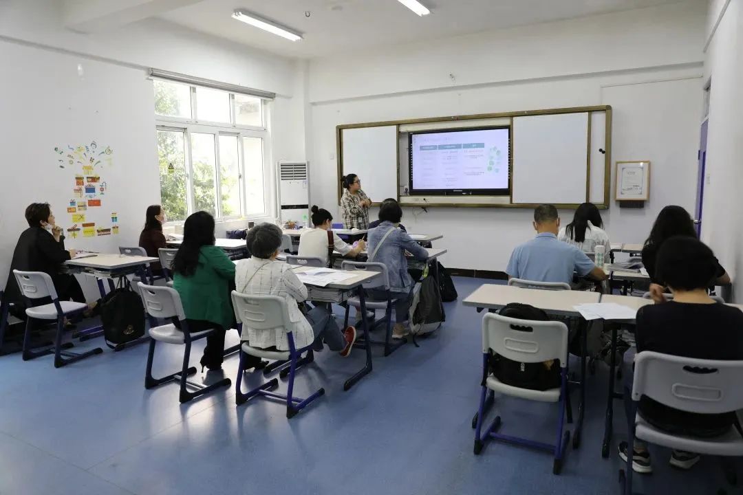 珠海英华2022-2023学年第二学期期中家长会